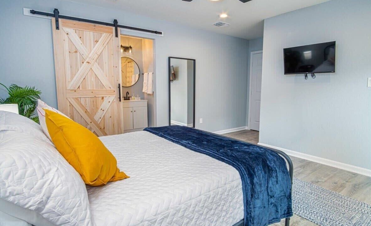 Photo of Bedroom in Near East Side