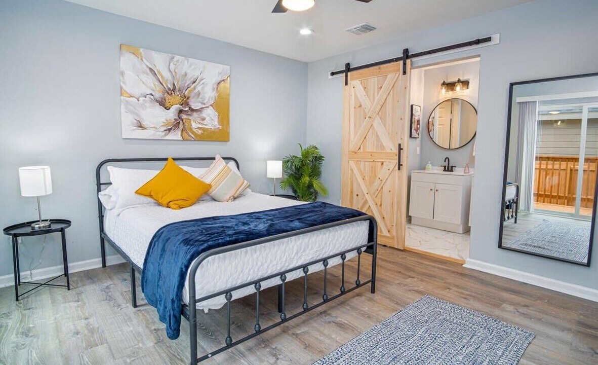 Photo of Bedroom in Near East Side