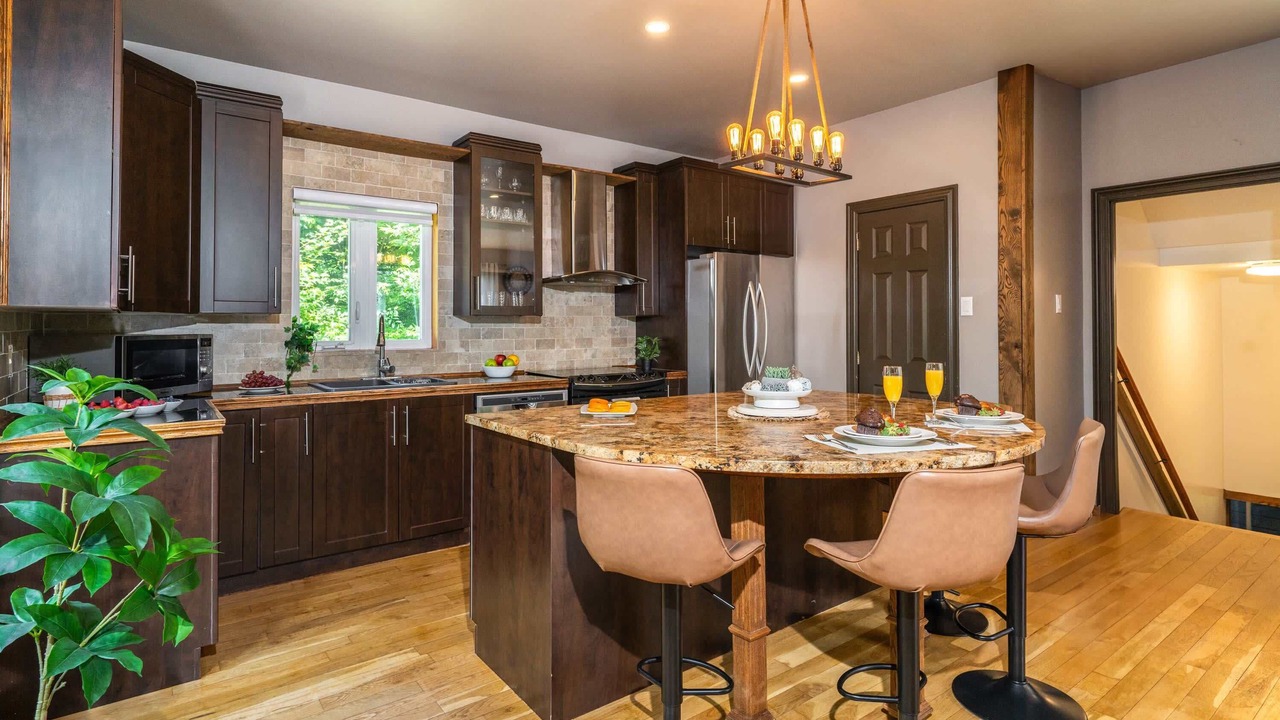 Photo of Kitchen in Grenville-sur-la-Rouge
