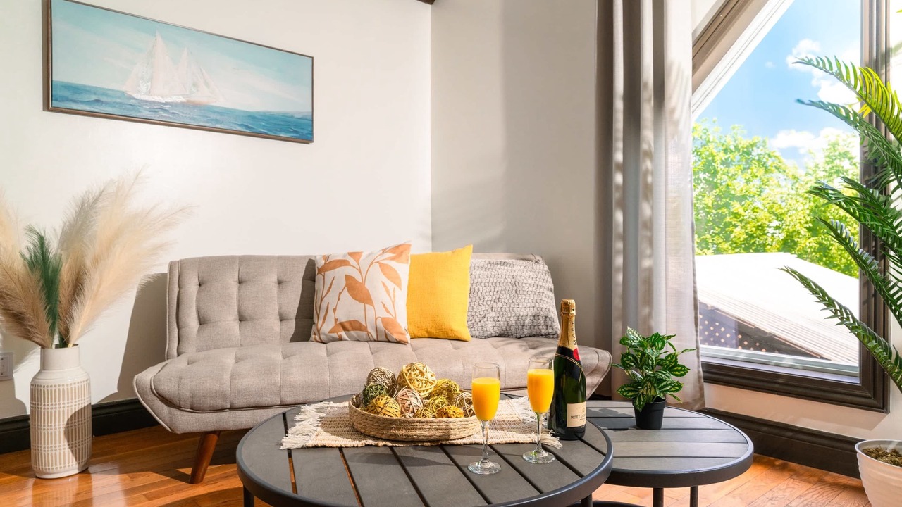 Photo of Livingroom in Grenville-sur-la-Rouge