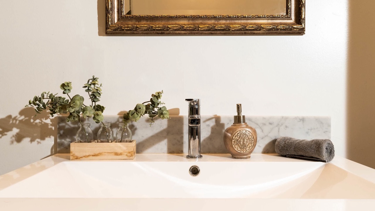 Photo of Bathroom in Grenville-sur-la-Rouge