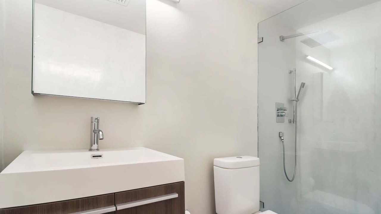 Photo of Bathroom in South Pointe