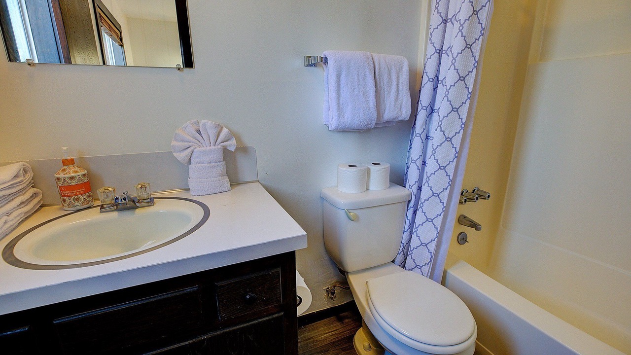 Photo of Bathroom in Big Bear