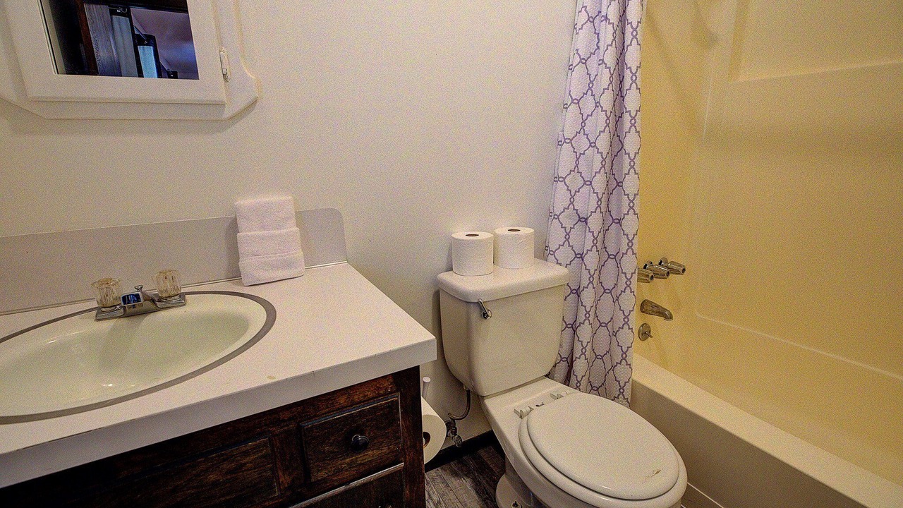 Photo of Bathroom in Big Bear