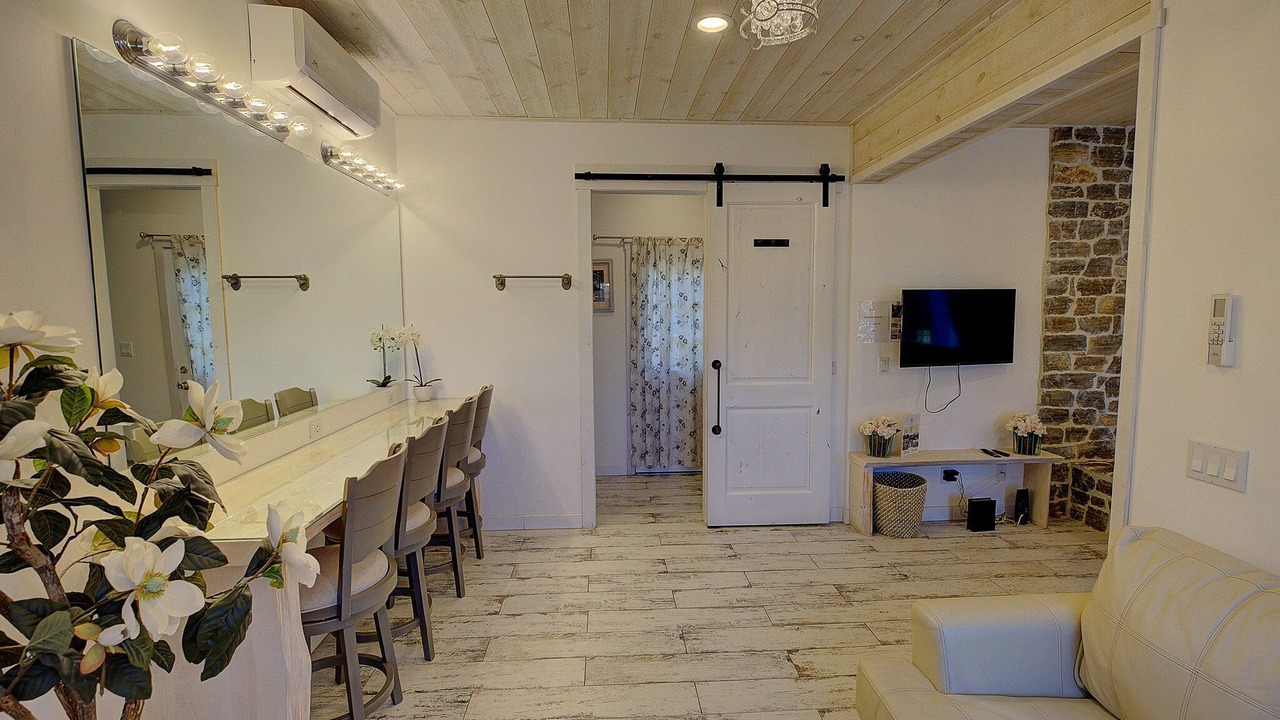 Photo of Livingroom in Big Bear