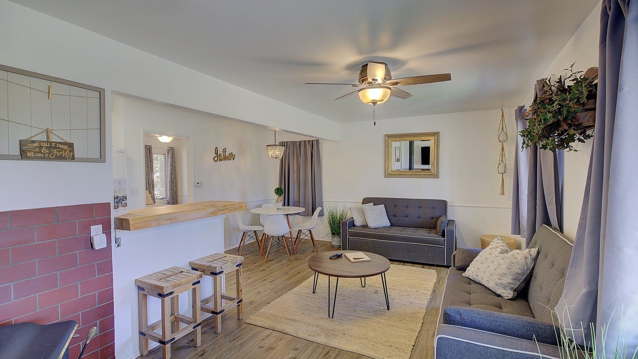 Photo of Livingroom in Big Bear
