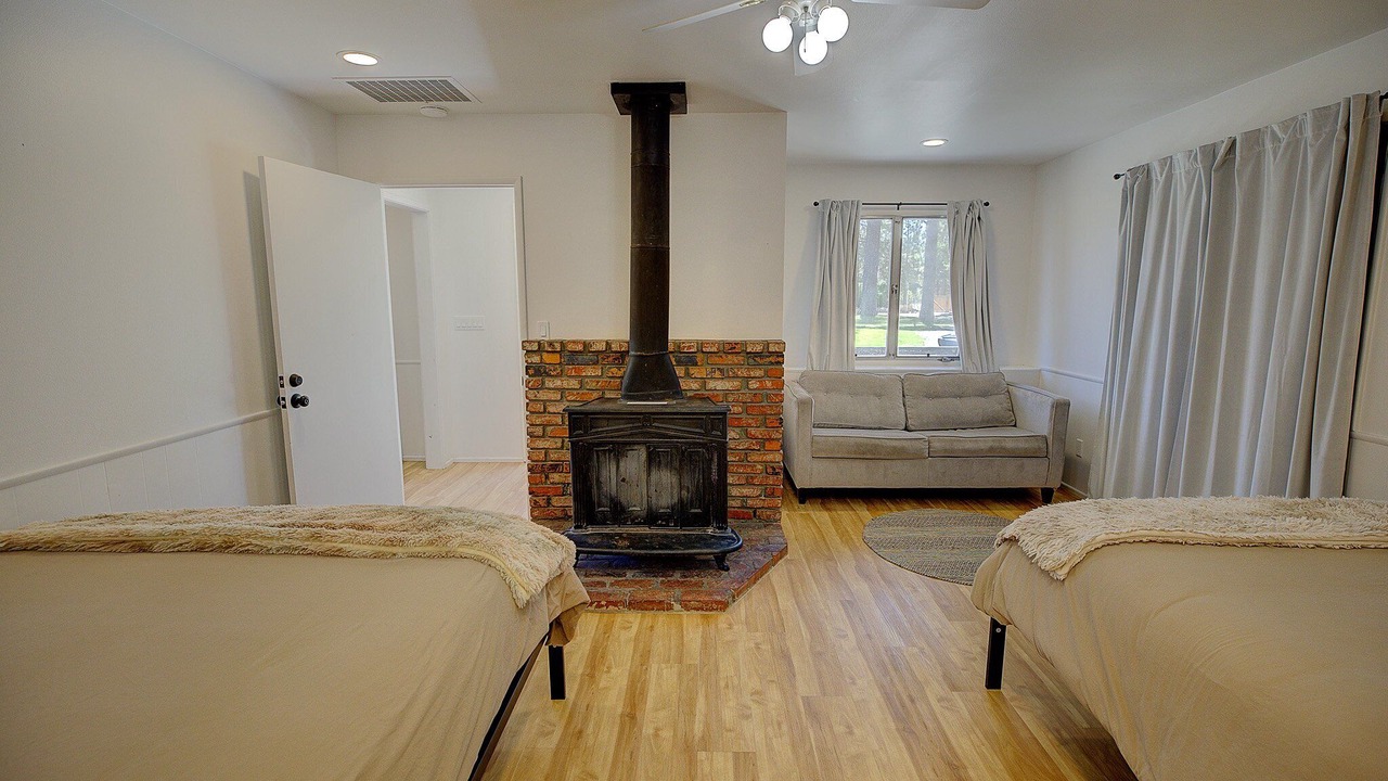 Photo of Bedroom in Big Bear