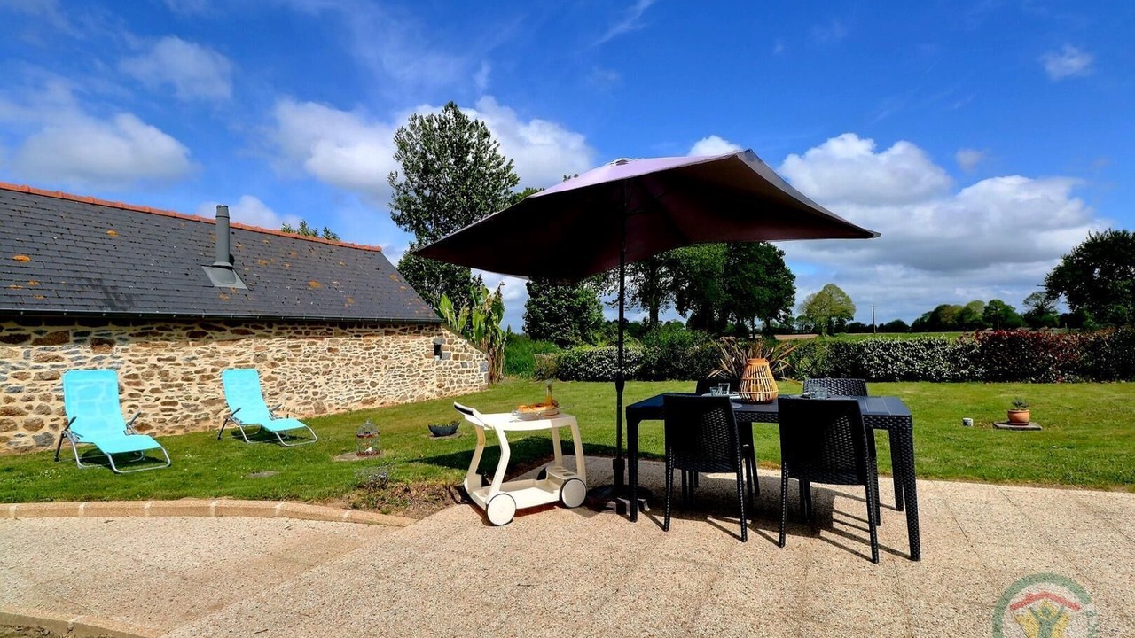 Photo of Outdoor in Le Chatellier