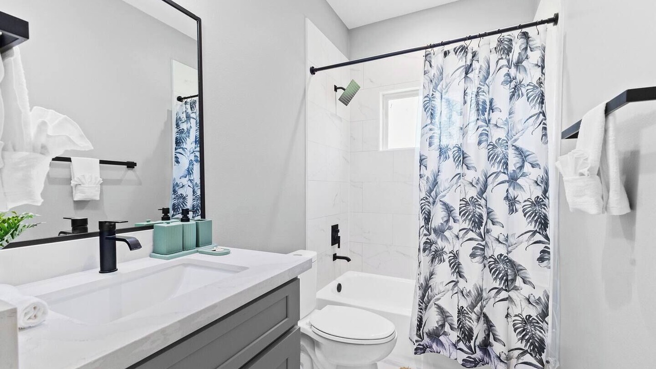 Photo of Bathroom in Greater Third Ward
