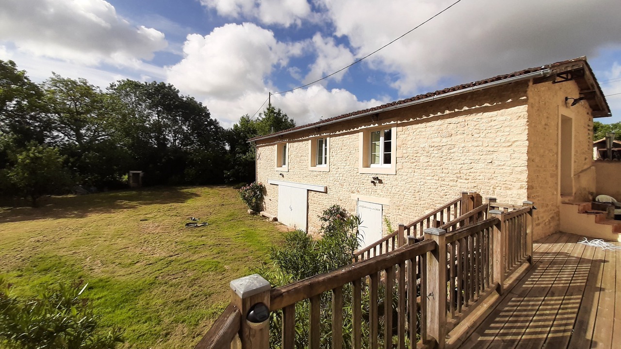 Photo of Outdoor in Curzon