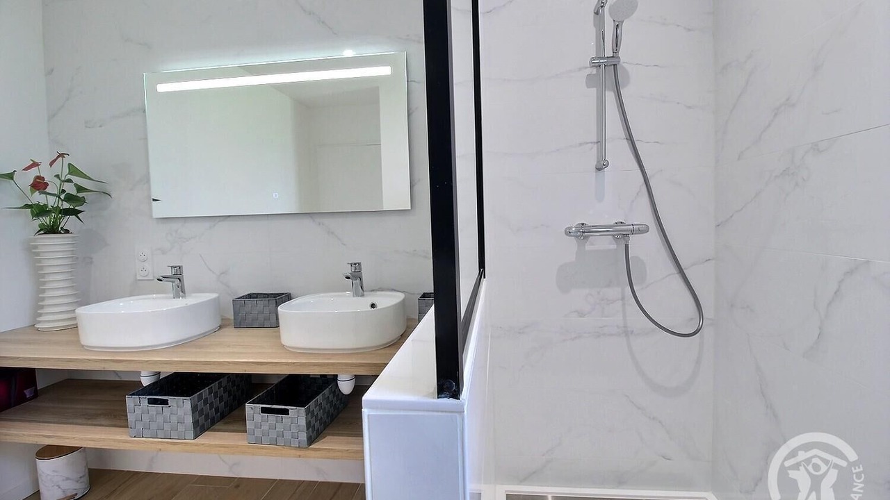 Photo of Bathroom in Pluduno