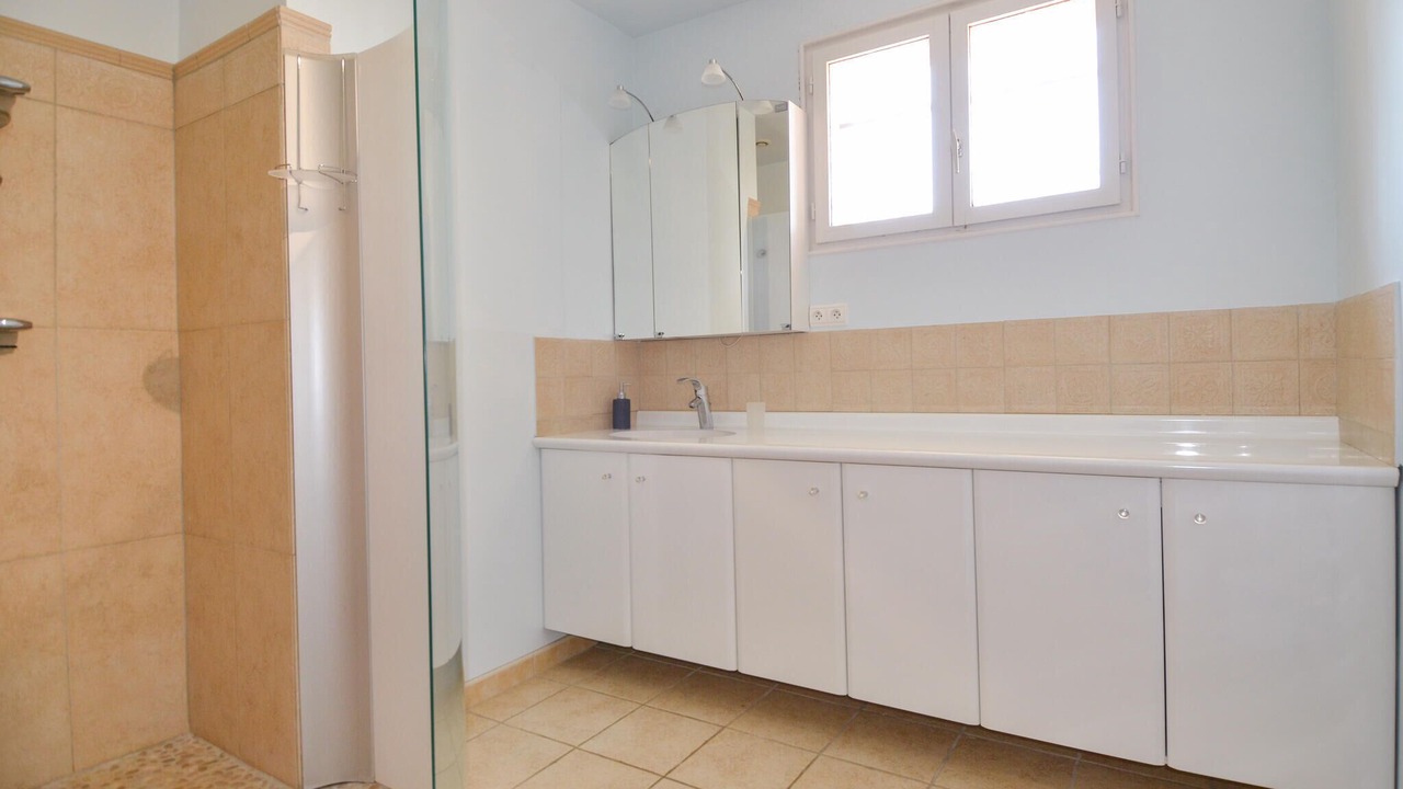 Photo of Bathroom in Saint-Siffret