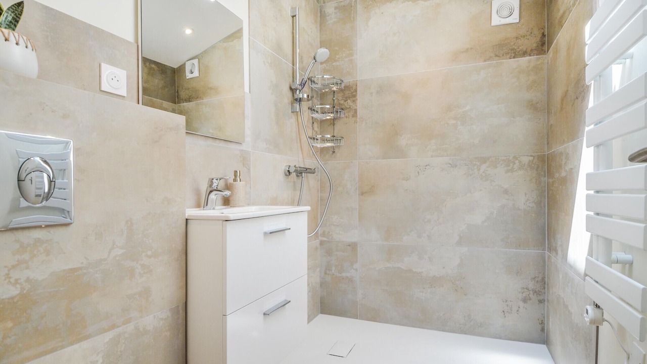 Photo of Bathroom in Saint-Siffret