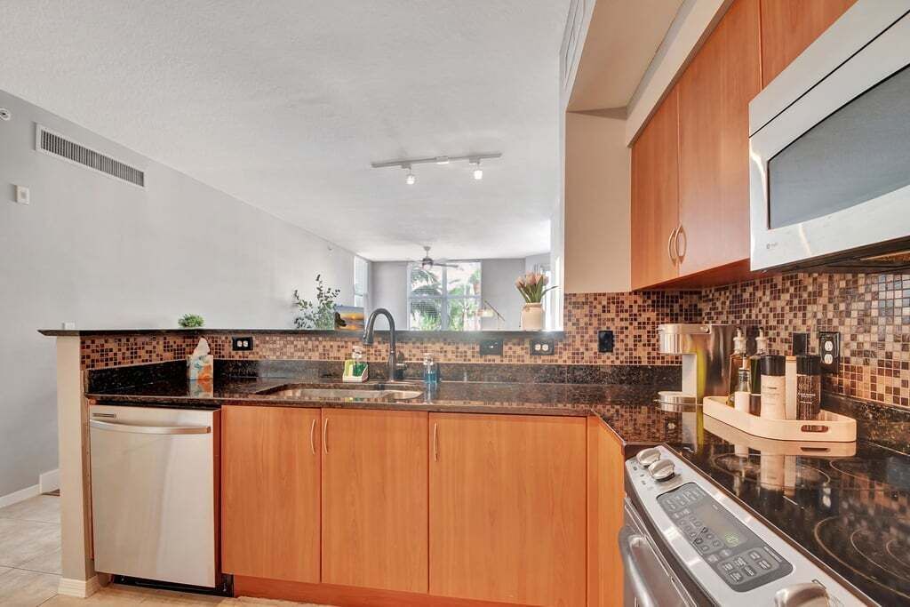 Photo of Kitchen in East Ocean Ave