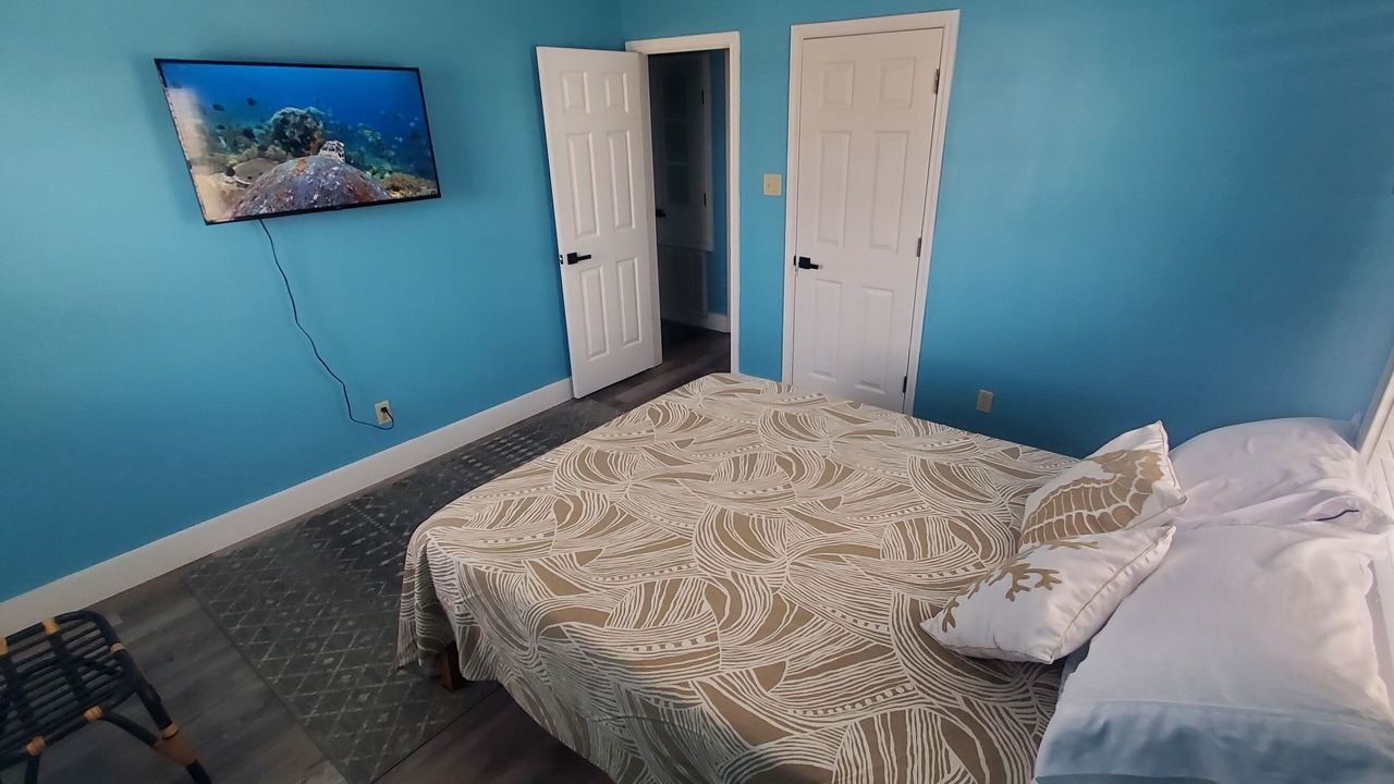 Photo of Bedroom in Leeward Sands