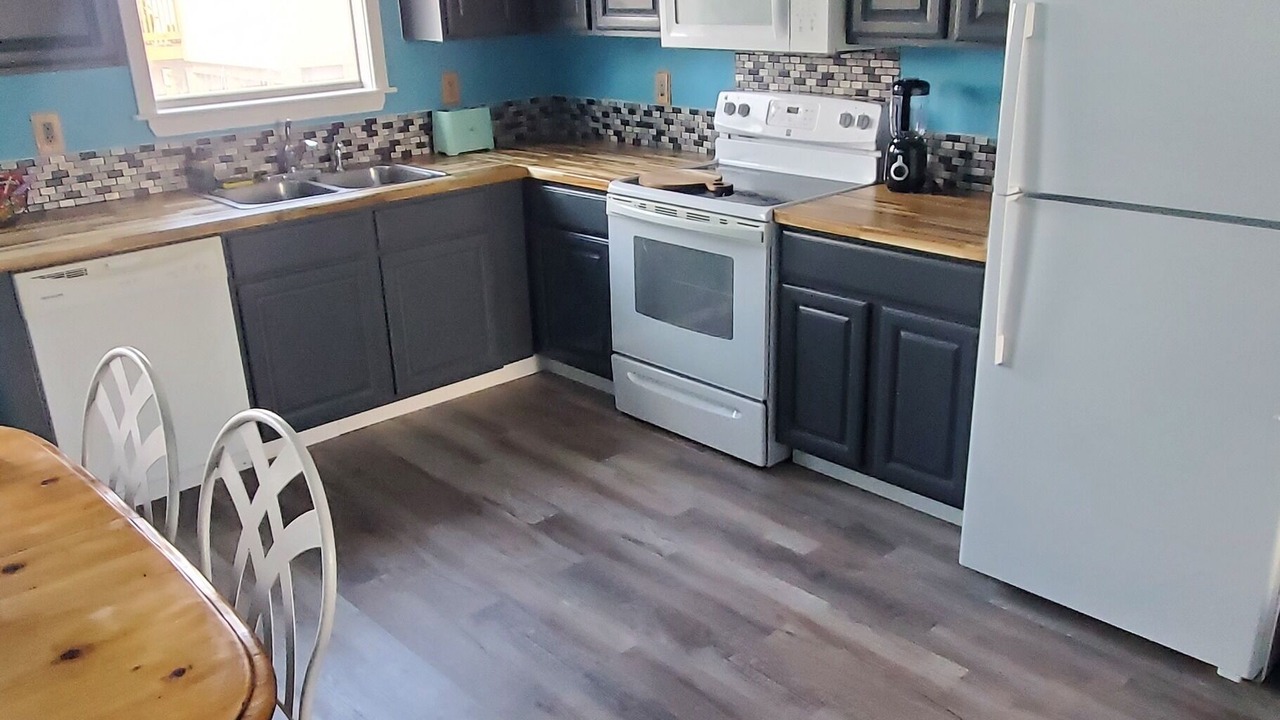 Photo of Kitchen in Leeward Sands