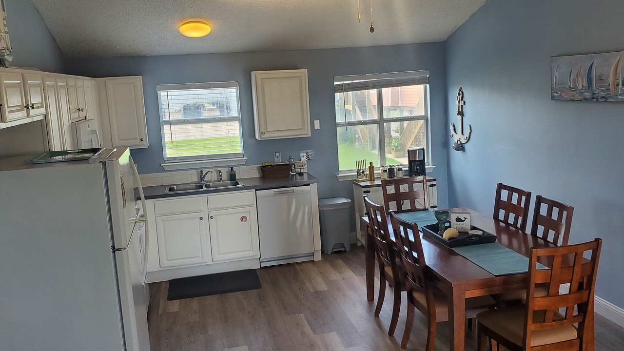 Photo of Kitchen in Leeward Sands