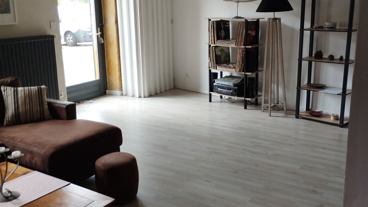 Photo of Livingroom in Saint-Vincent-de-Reins