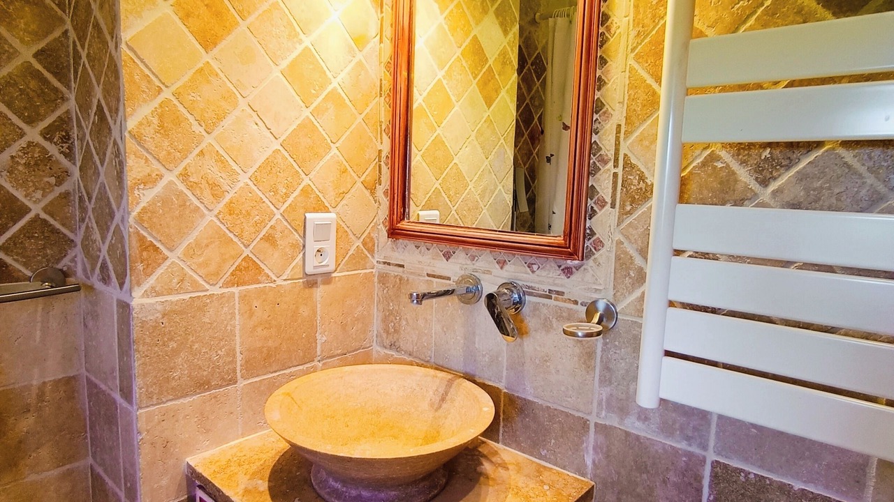 Photo of Bathroom in Pierrerue