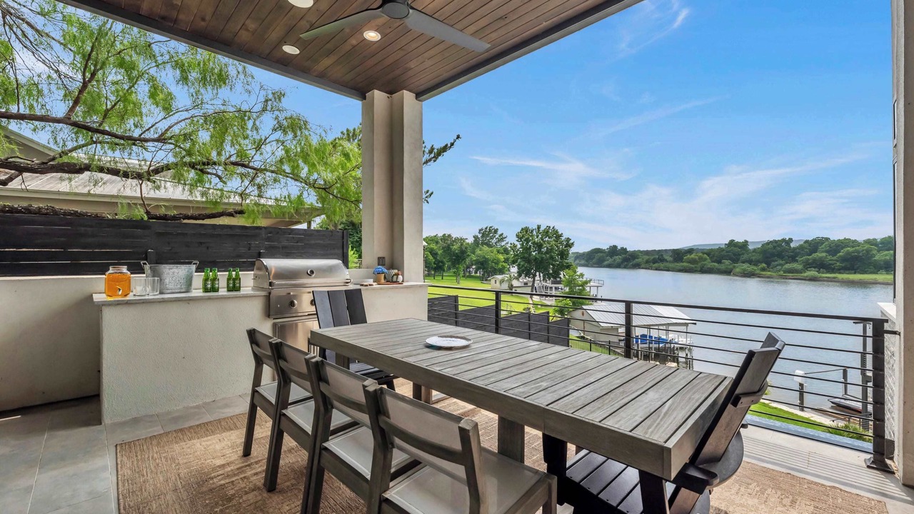 Photo of Patio Balcony in Burnet