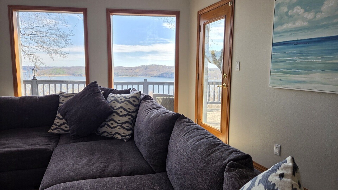 Photo of Livingroom in Lost Bridge Village