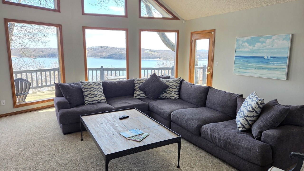 Photo of Livingroom in Lost Bridge Village