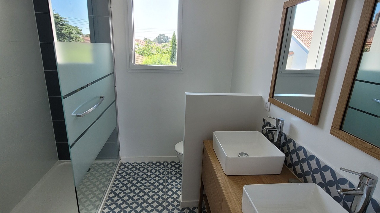 Photo of Bathroom in Pornic
