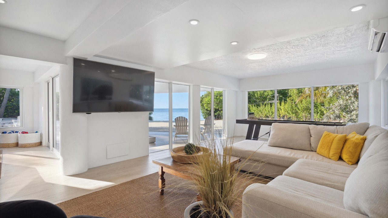 Photo of Livingroom in Islamorada
