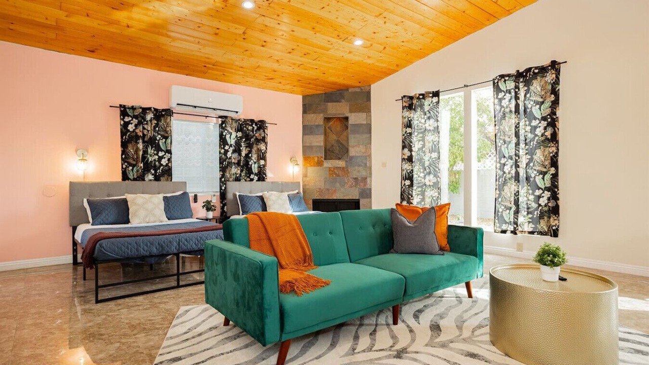 Photo of Livingroom in Beverly Green