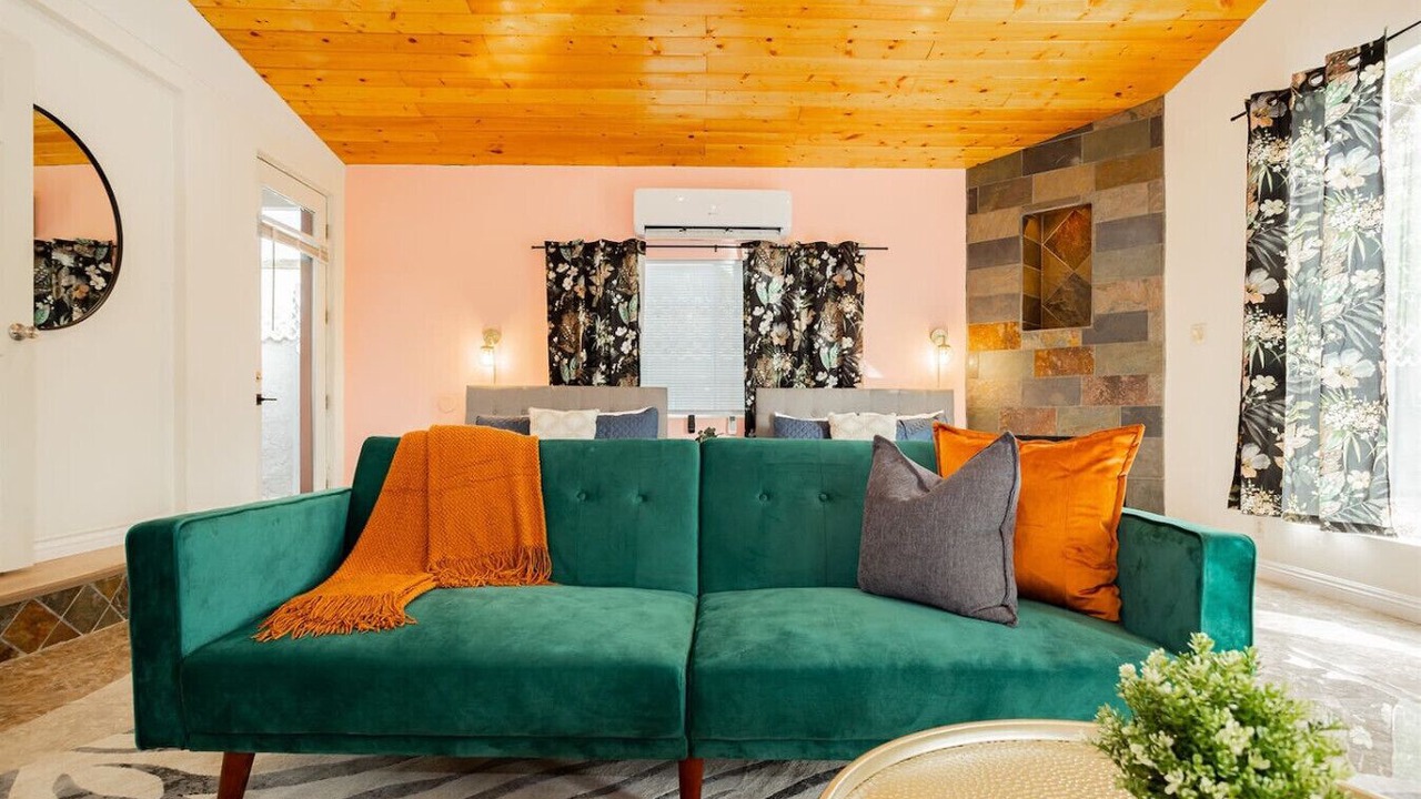 Photo of Livingroom in Beverly Green