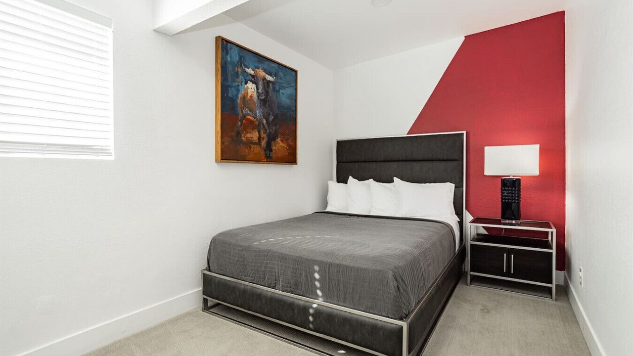 Photo of Bedroom in Glen Heather Estates