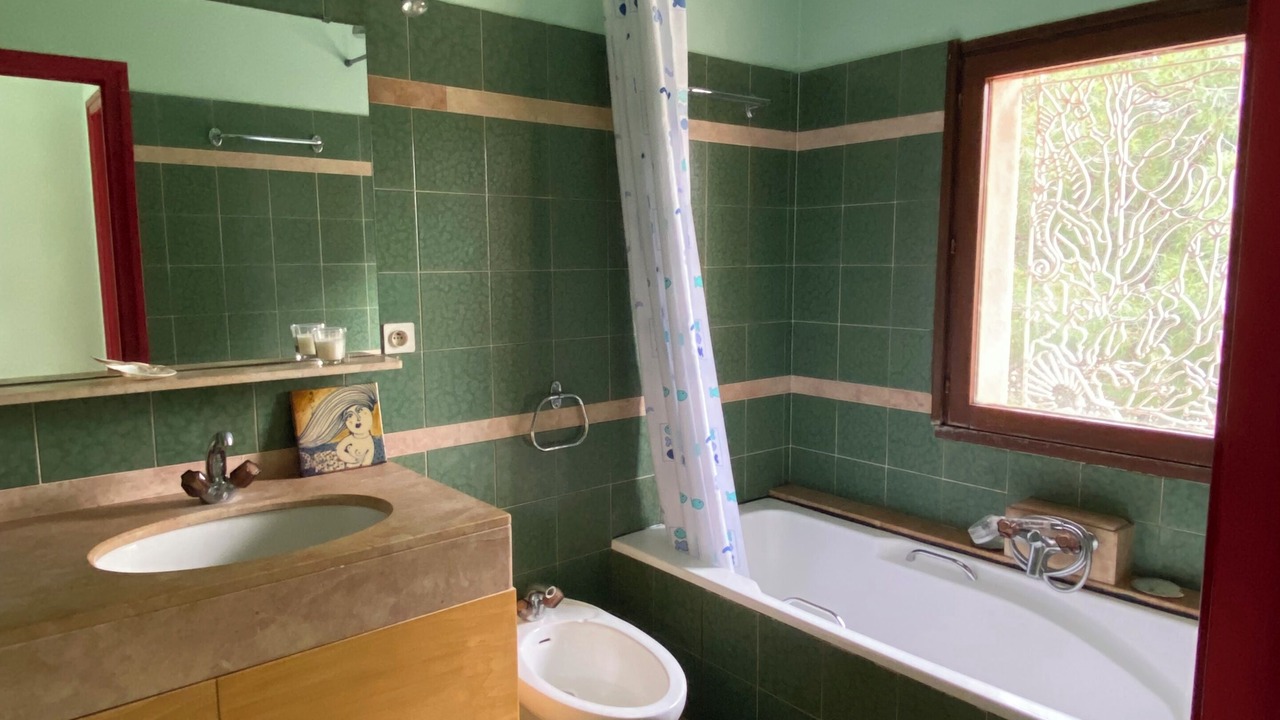 Photo of Bathroom in Tuchan