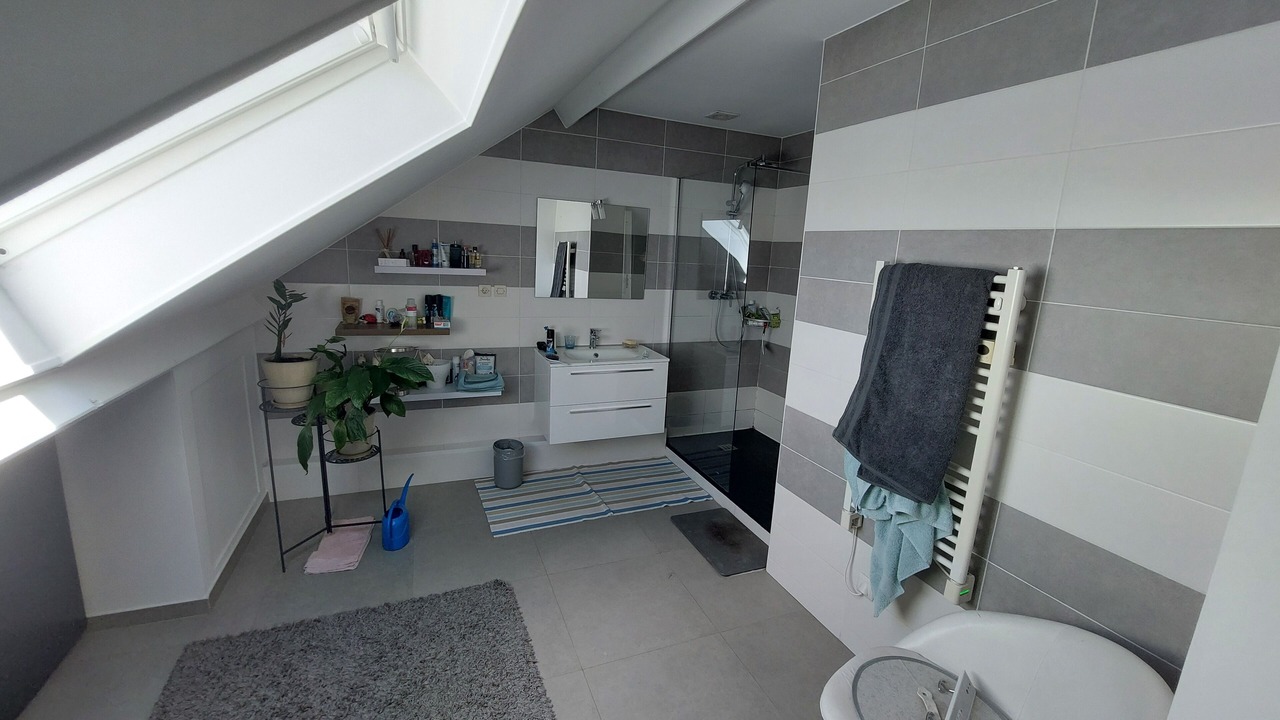 Photo of Bathroom in Verneuil-sur-Seine