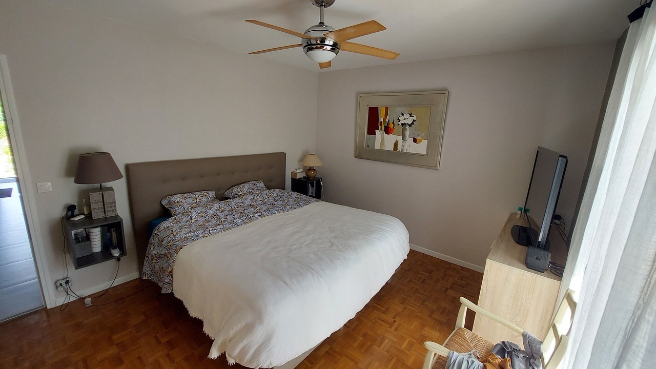 Photo of Bedroom in Verneuil-sur-Seine