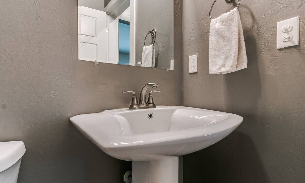 Photo of Bathroom in Midwest City