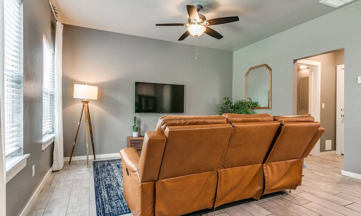 Photo of Livingroom in Midwest City