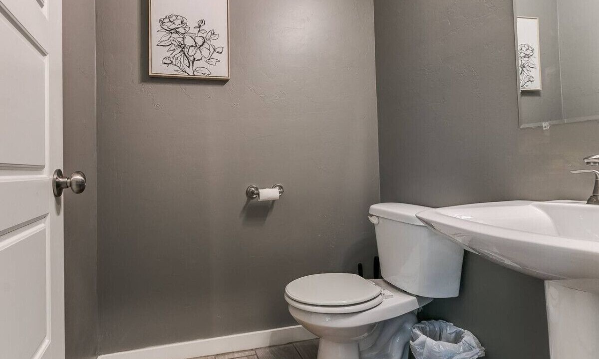 Photo of Bathroom in Midwest City