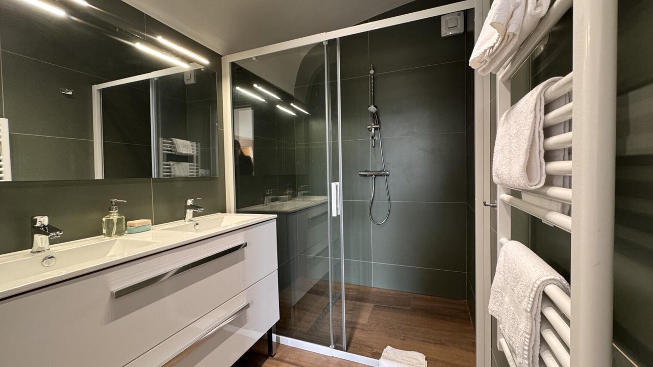 Photo of Bathroom in Saint-Germain-de-Tournebut