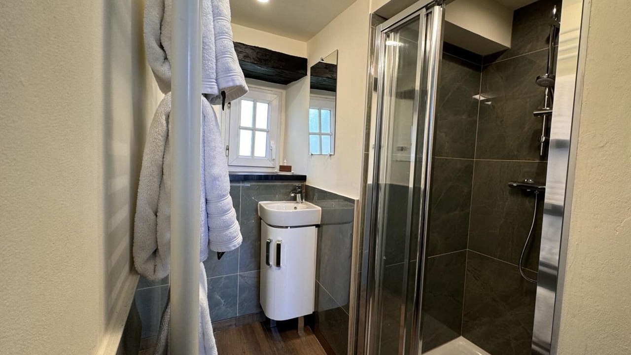 Photo of Bathroom in Saint-Germain-de-Tournebut