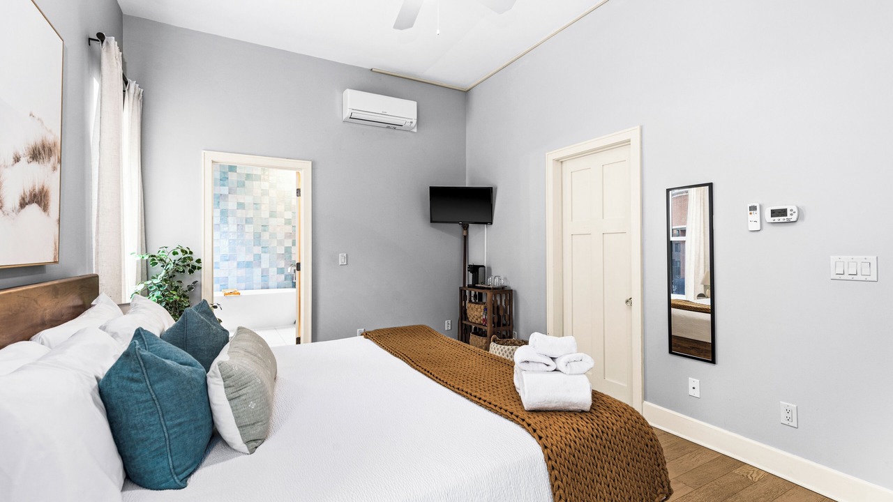 Photo of Bedroom in Downtown - Waterfront
