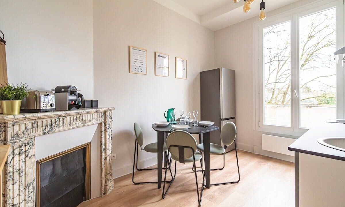 Photo of Others in Centre Erlon