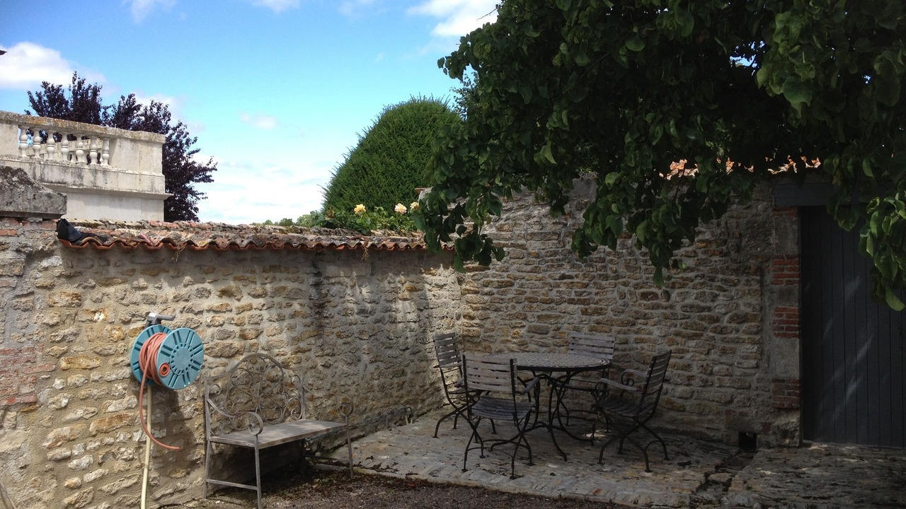 Photo of Outdoor in Champagne-les-Marais
