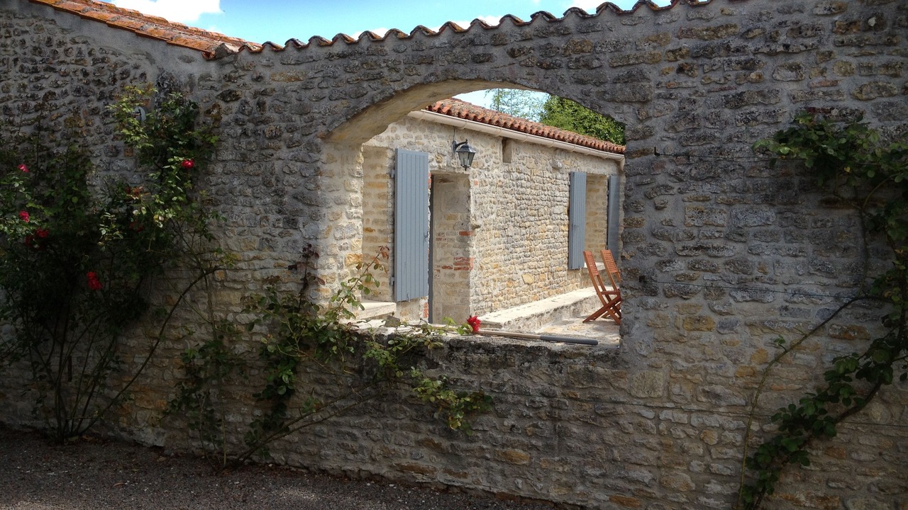 Photo of Outdoor in Champagne-les-Marais