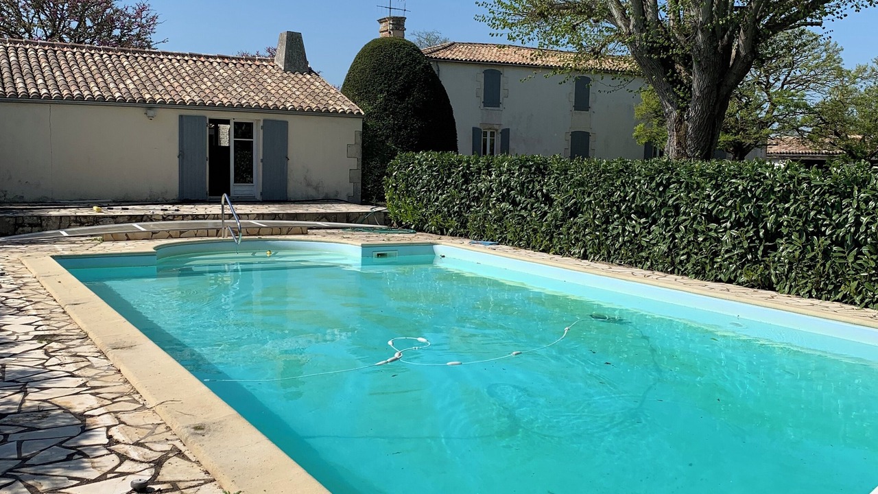 Photo of Outdoor in Champagne-les-Marais