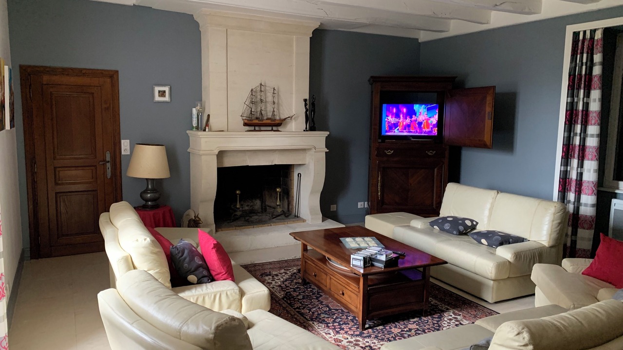 Photo of Livingroom in Champagne-les-Marais