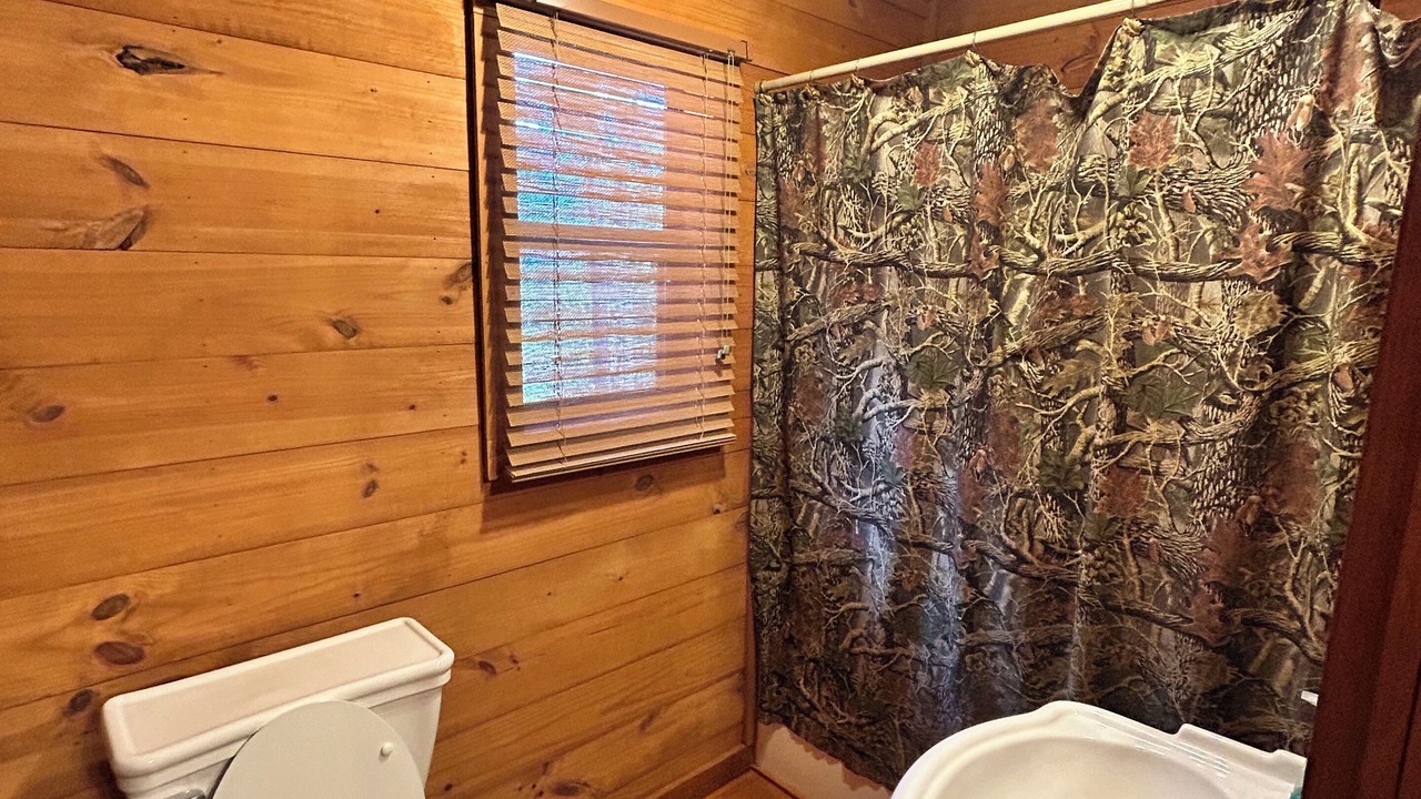 Photo of Bathroom in Jasper