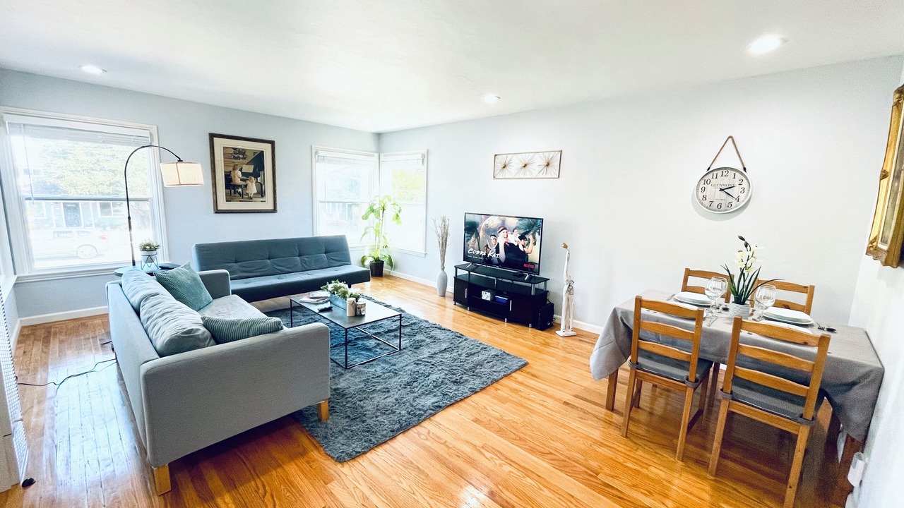 Photo of Livingroom in Central San Mateo