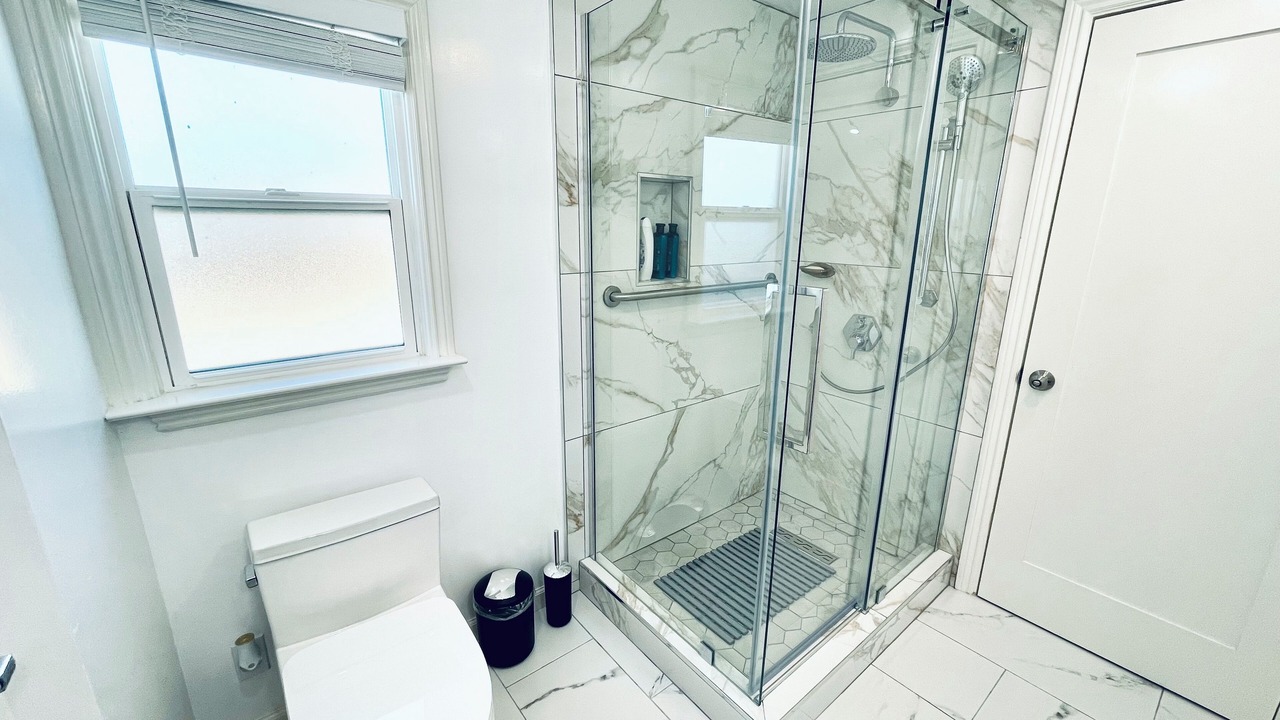 Photo of Bathroom in Central San Mateo