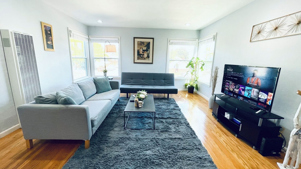 Photo of Livingroom in Central San Mateo