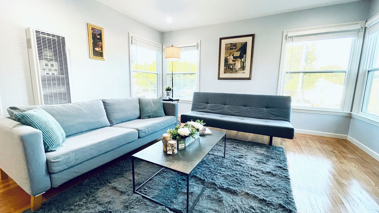 Photo of Livingroom in Central San Mateo